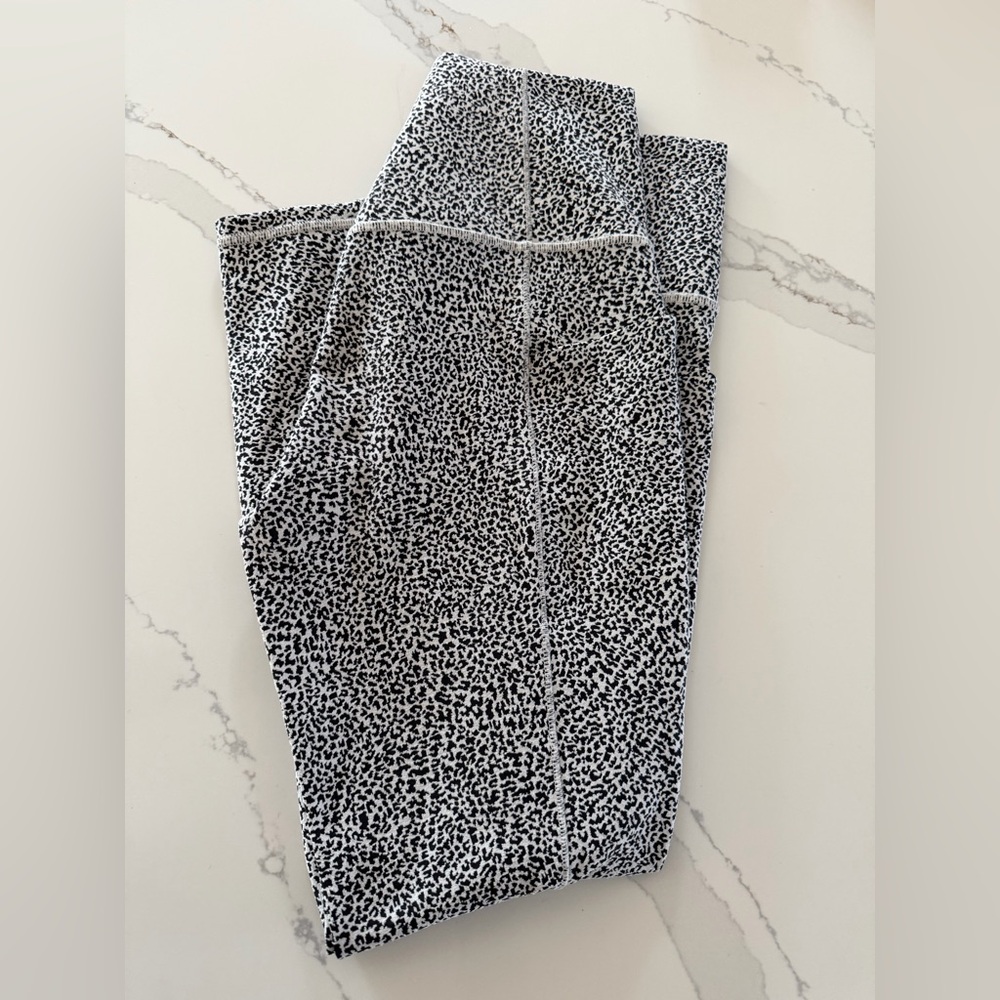 Athleta woman’s black and white animal Print Leggings